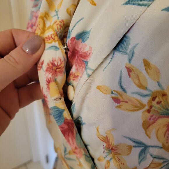 90s Floral Wrap Midi Dress Liz Claiborne Rayon Shoulder Pads Size 6 - Picture 8 of 8